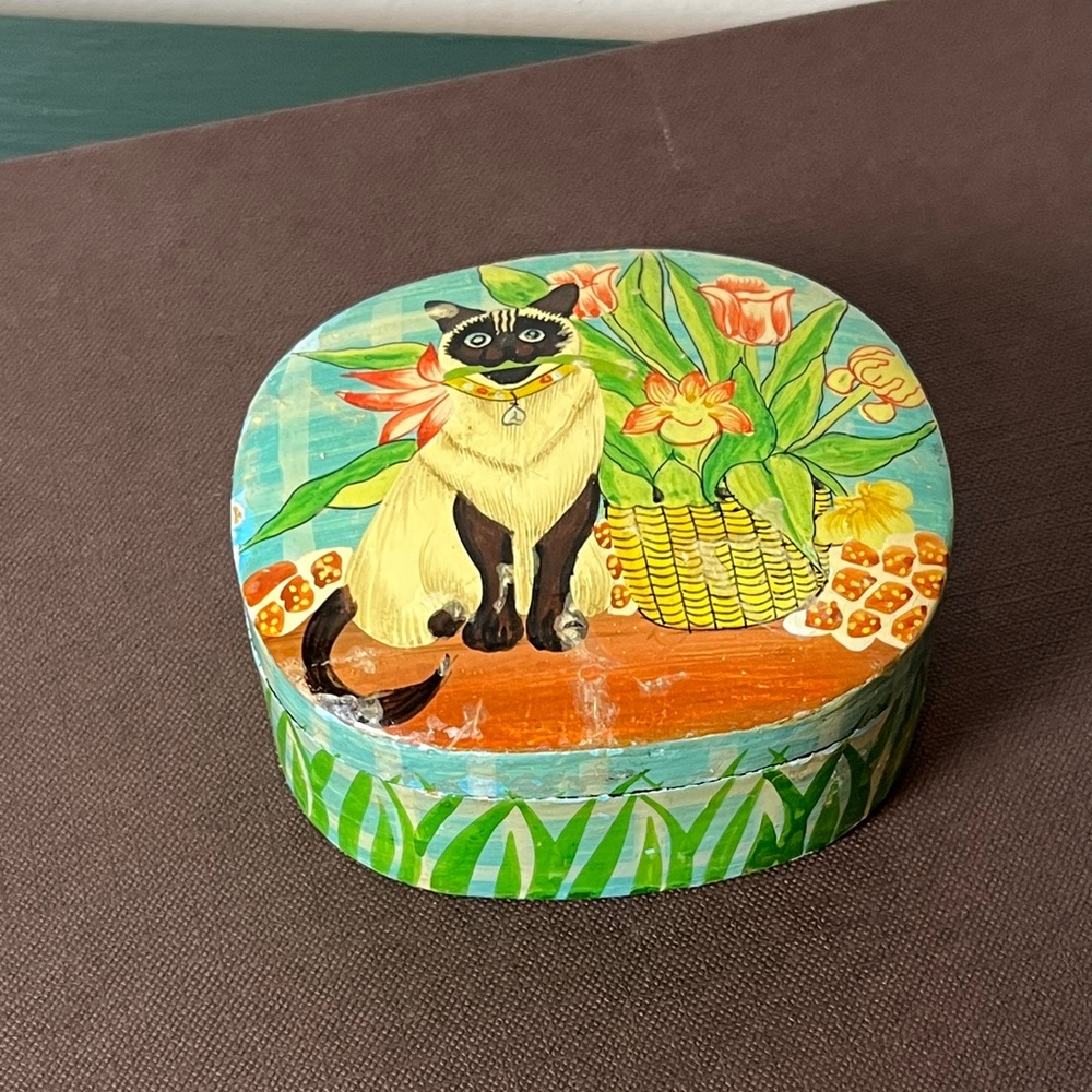 Vintage Kashmiri Paper Mache Hand Painted Siamese Cat & Floral Oval Trinket Box